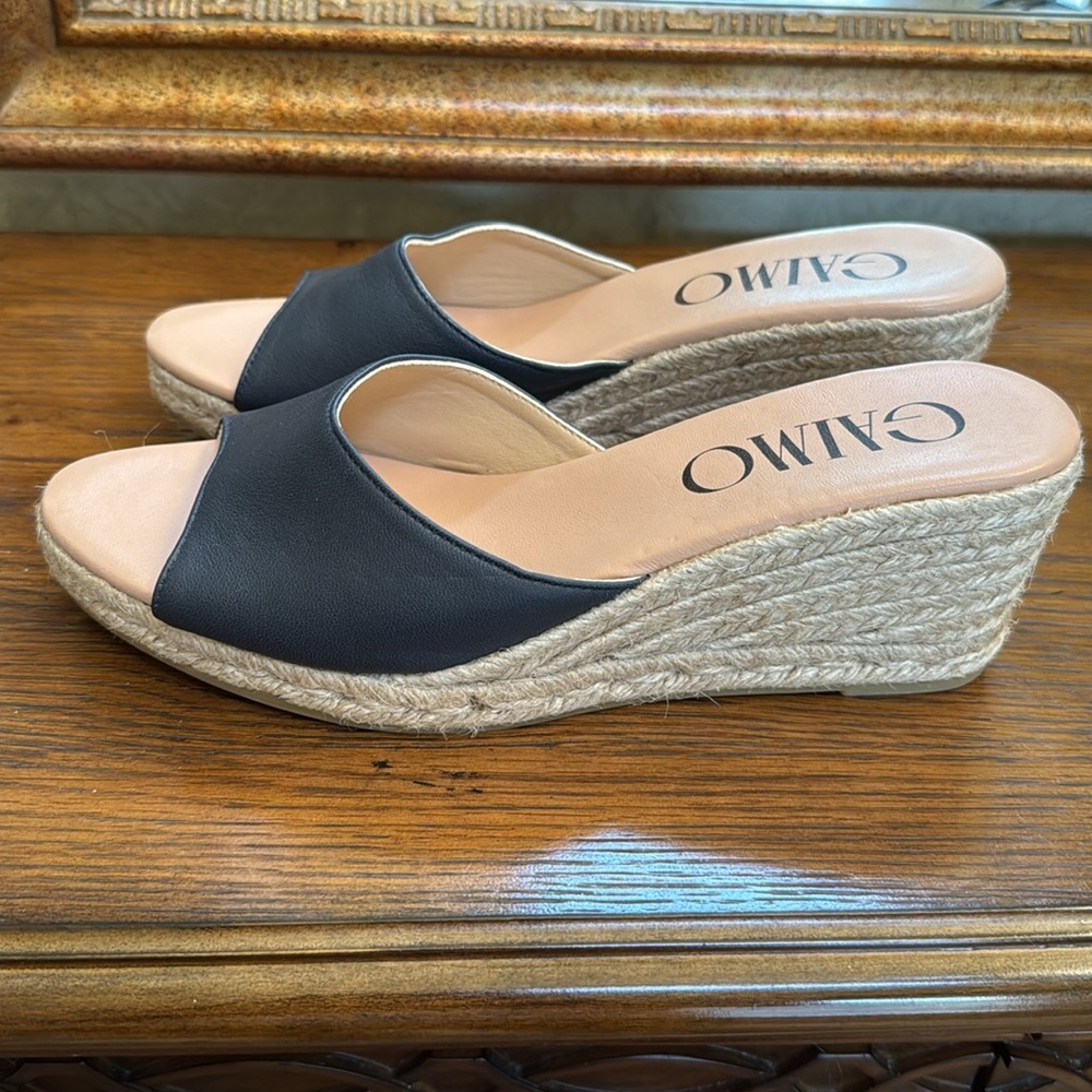 New Giamo Navy blue Espadrille Wedge Sandals. Size 40.